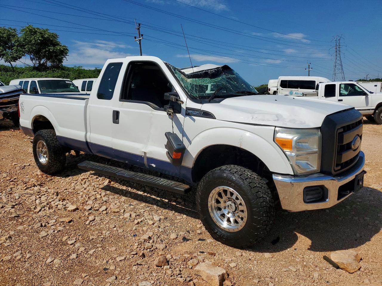 2015 Ford F250 Super Duty - Фото 4
