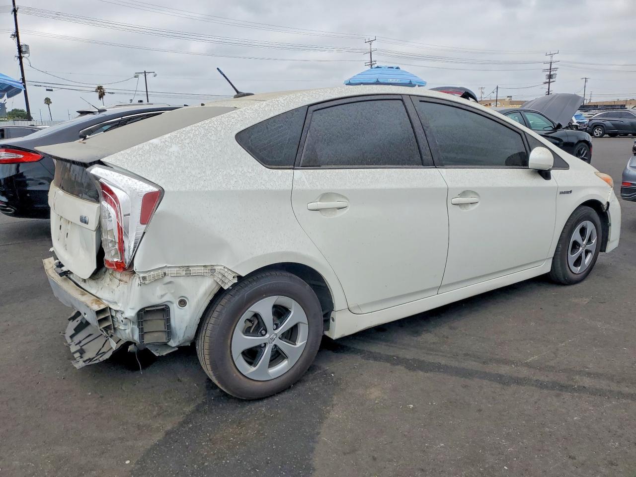 2015 Toyota Prius Three - Фото 3