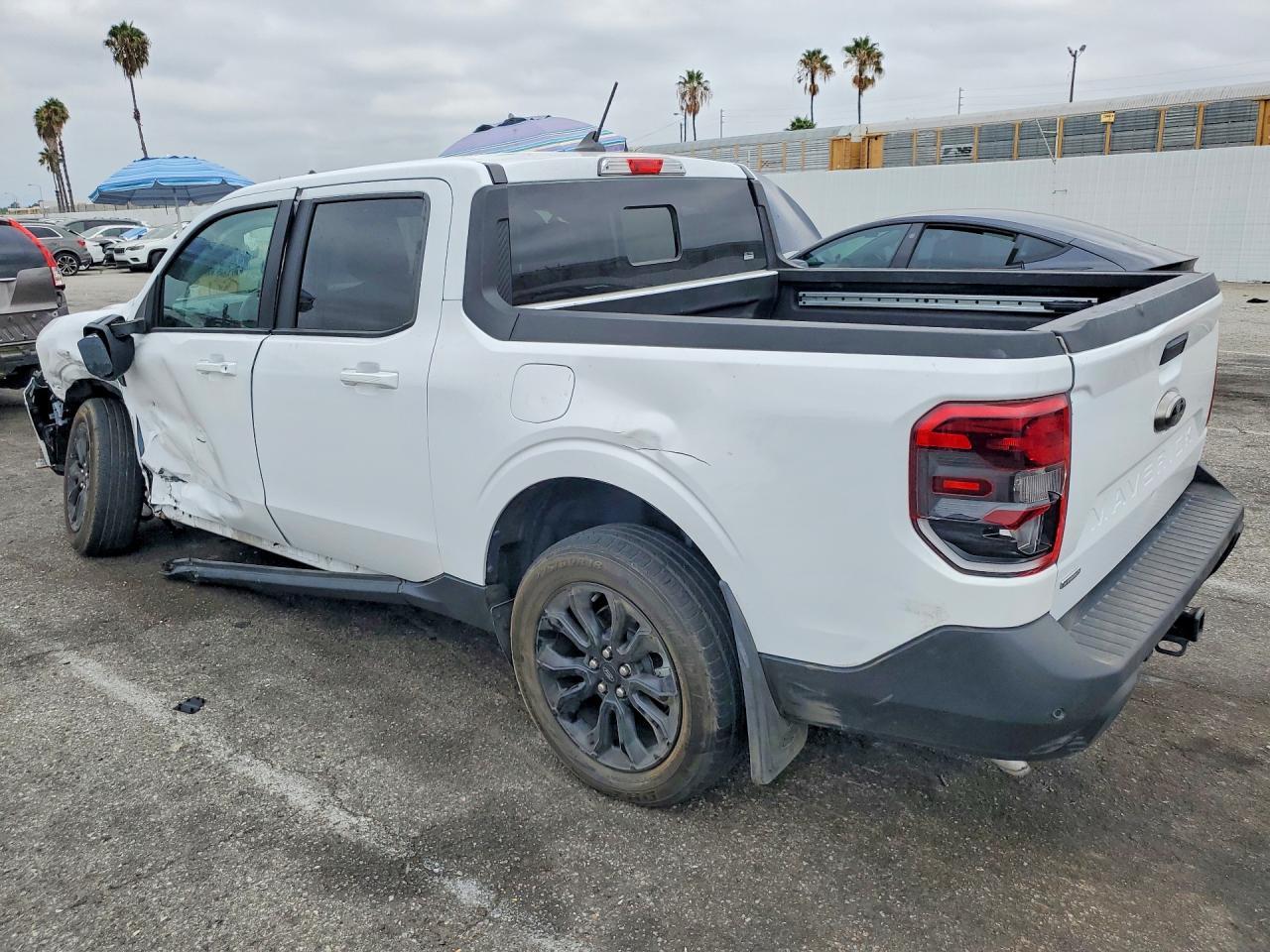 2024 Ford Maverick Lariat - Image 2