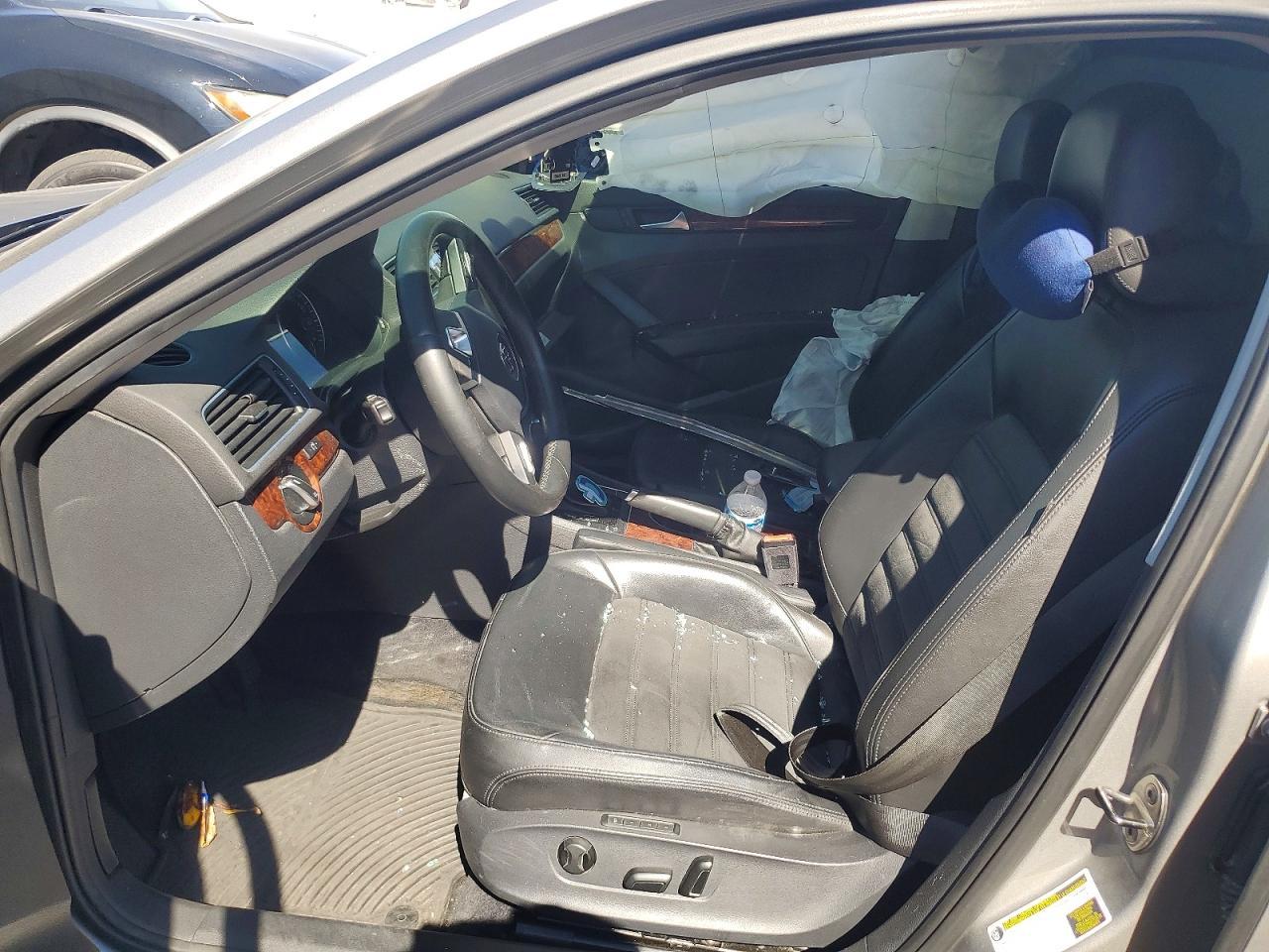 2013 Volkswagen Passat Sel - Фото 7