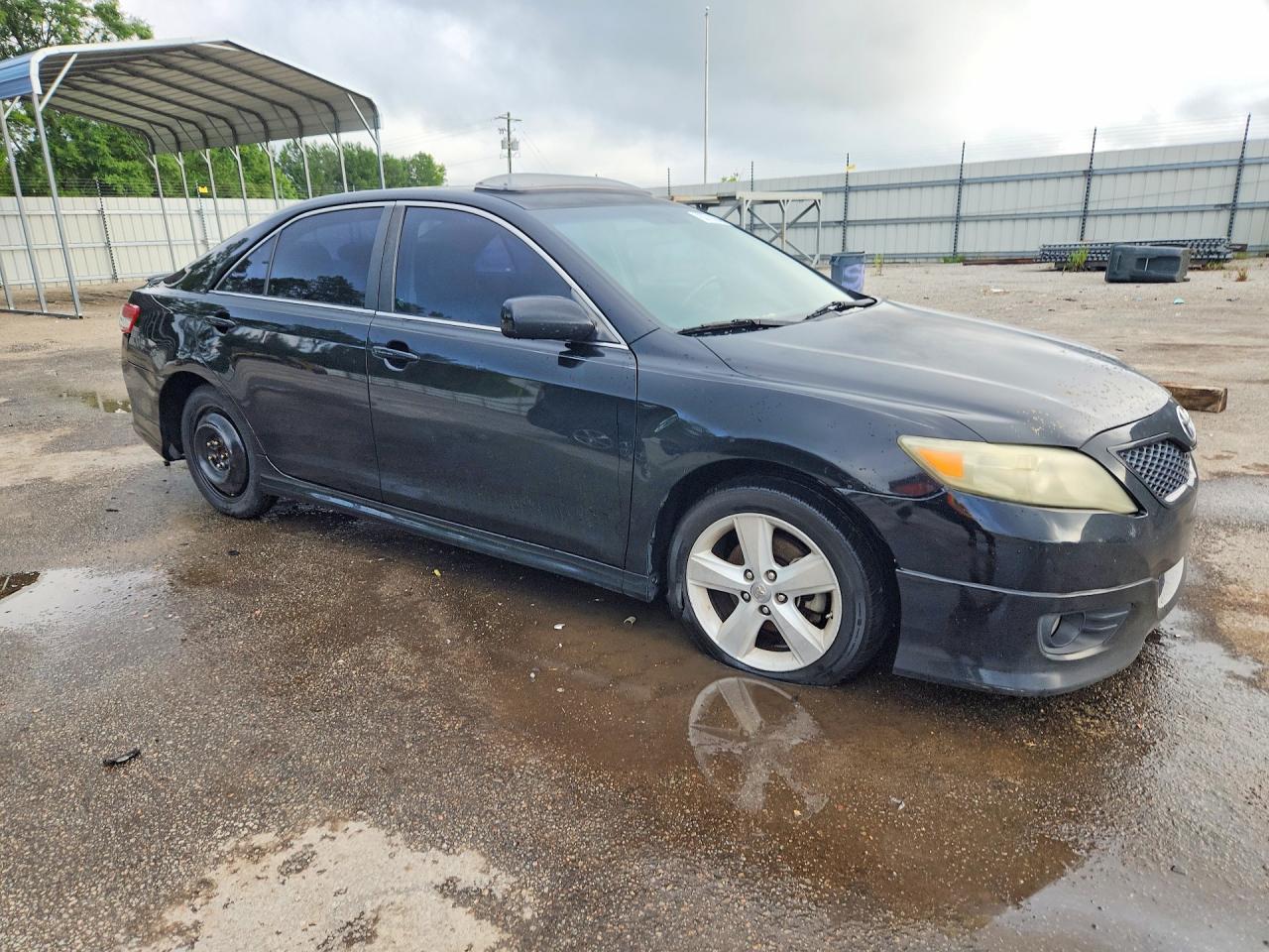 2010 Toyota Camry Se - Image 4