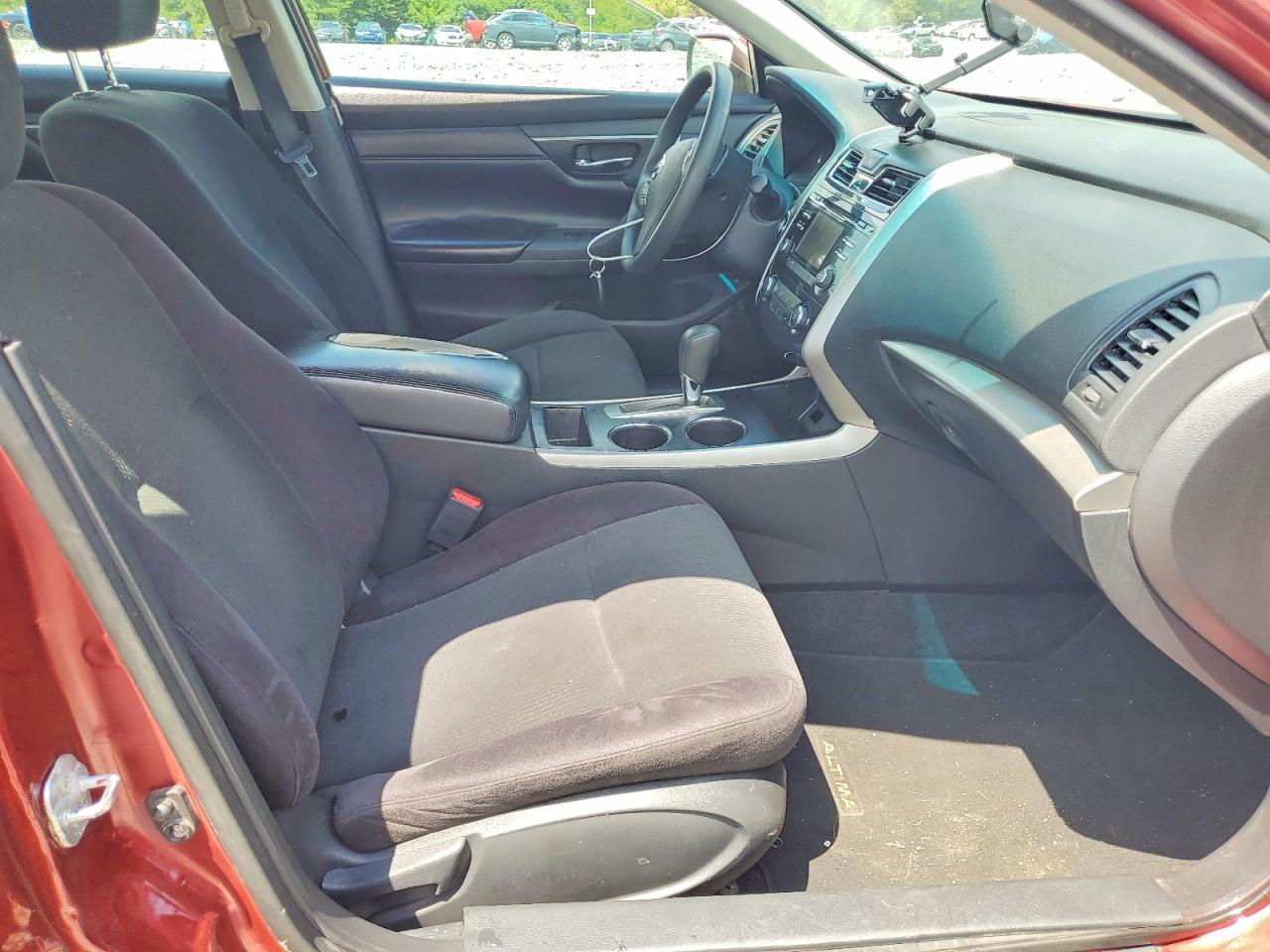 2015 Nissan Altima 2.5 S - Фото 7