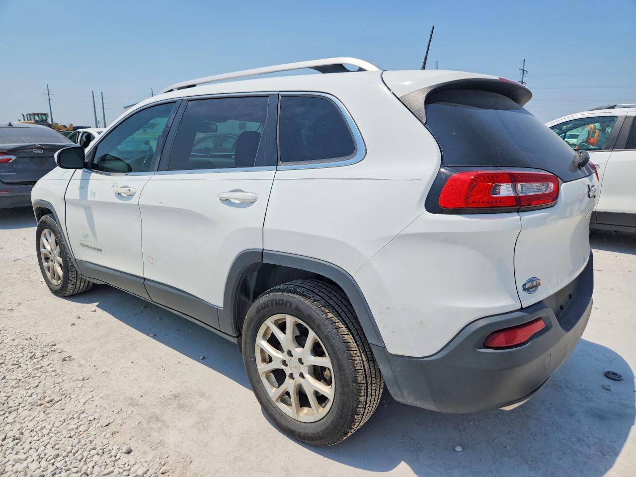2017 Jeep Cherokee Latitude - Фото 2