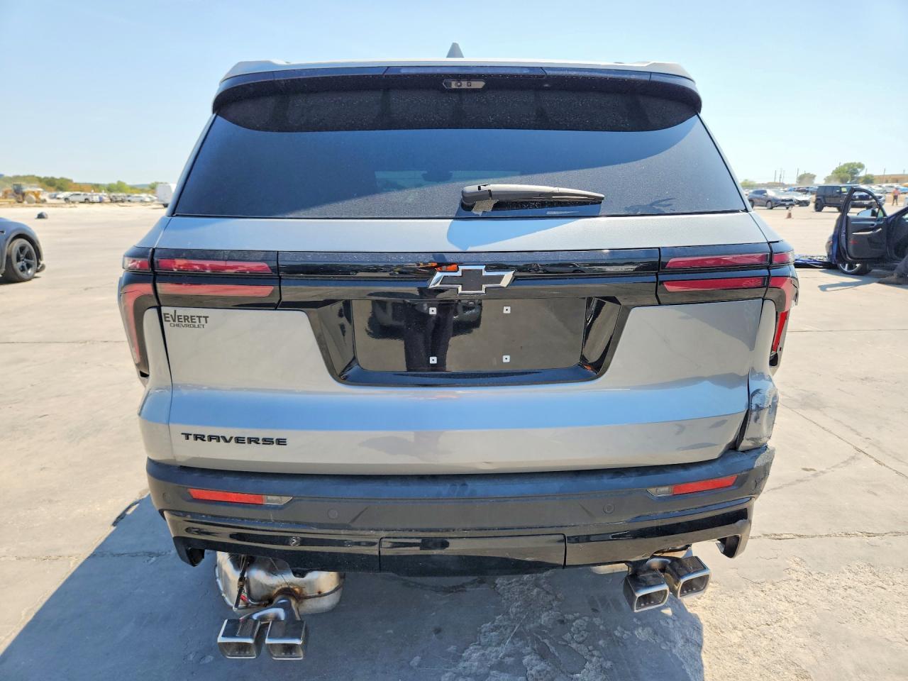 2026 Chev Traverse L - Фото 6