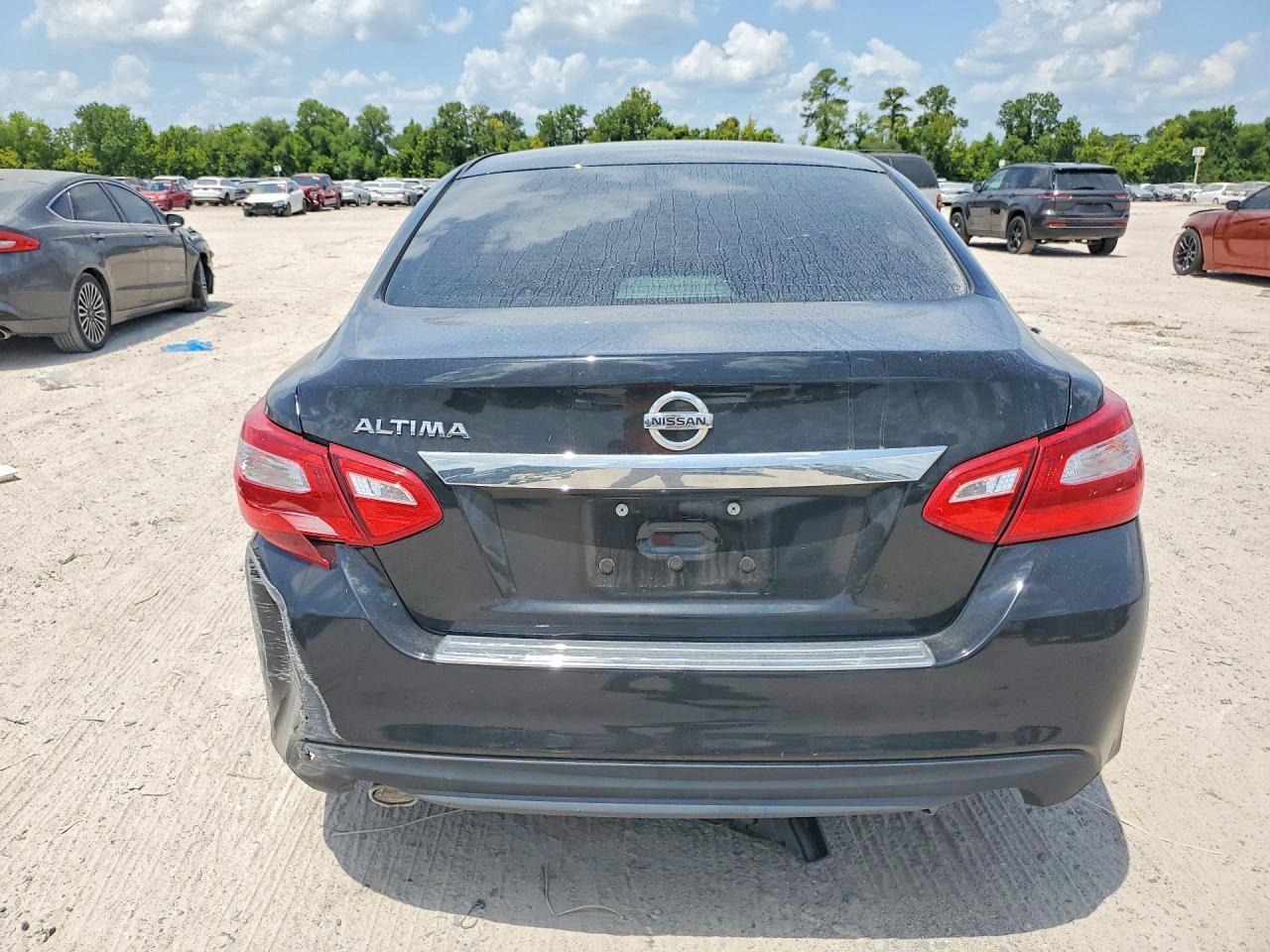 2017 Nissan Altima 2.5 S - Фото 6