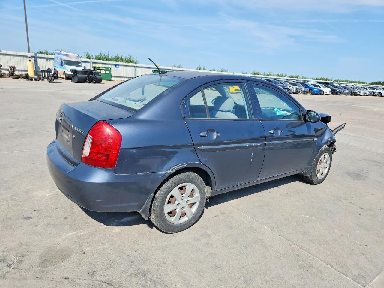 2008 Hyundai Accent Gls - Фото 3