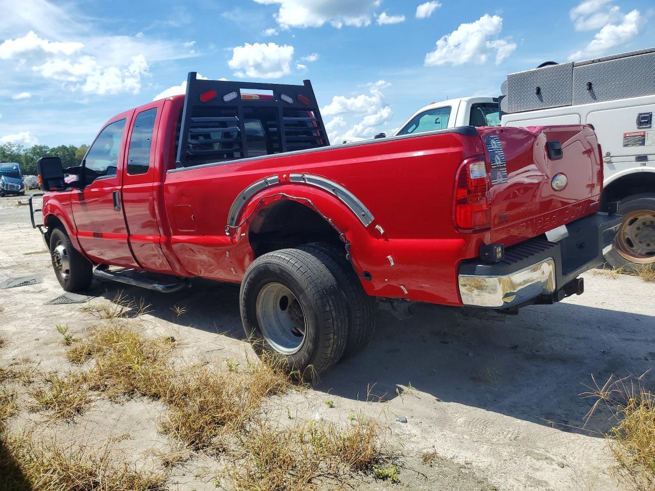 2012 Ford F350 Super Duty - Фото 2