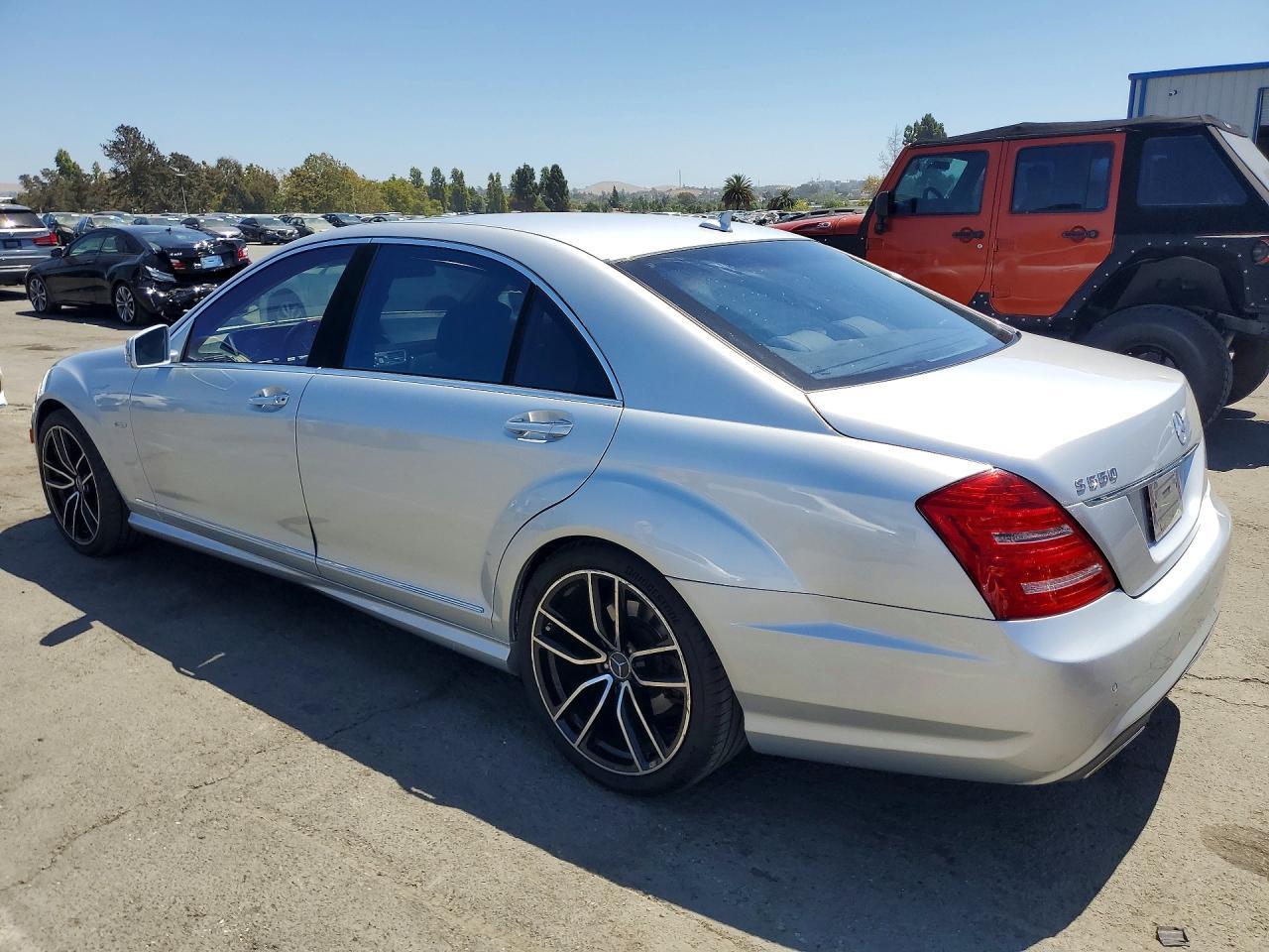 2012 Mercedes-Benz S 550 - Фото 2