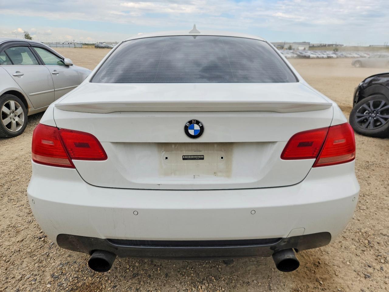 2009 BMW 335 Xi - Image 6