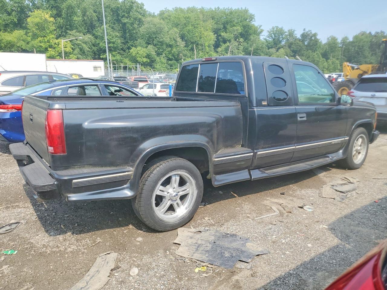 1996 Chevrolet Gmt-400 C1500 - Image 3