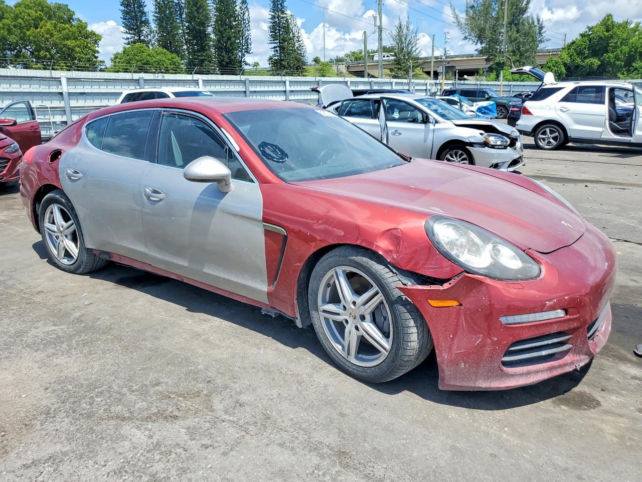 2015 Porsche Panamera 2 - Image 4