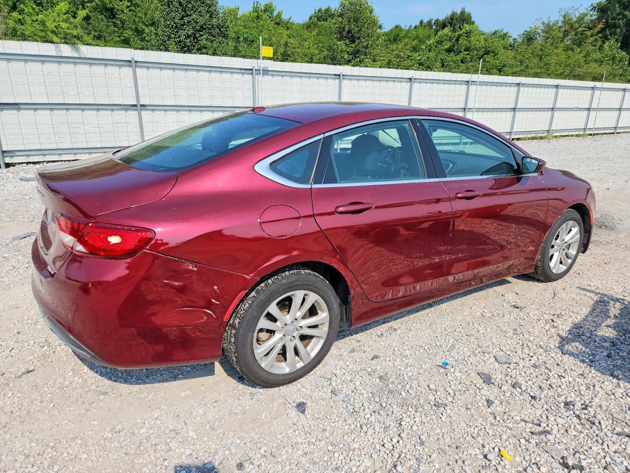 2015 Chrysler 200 Limited - Фото 3