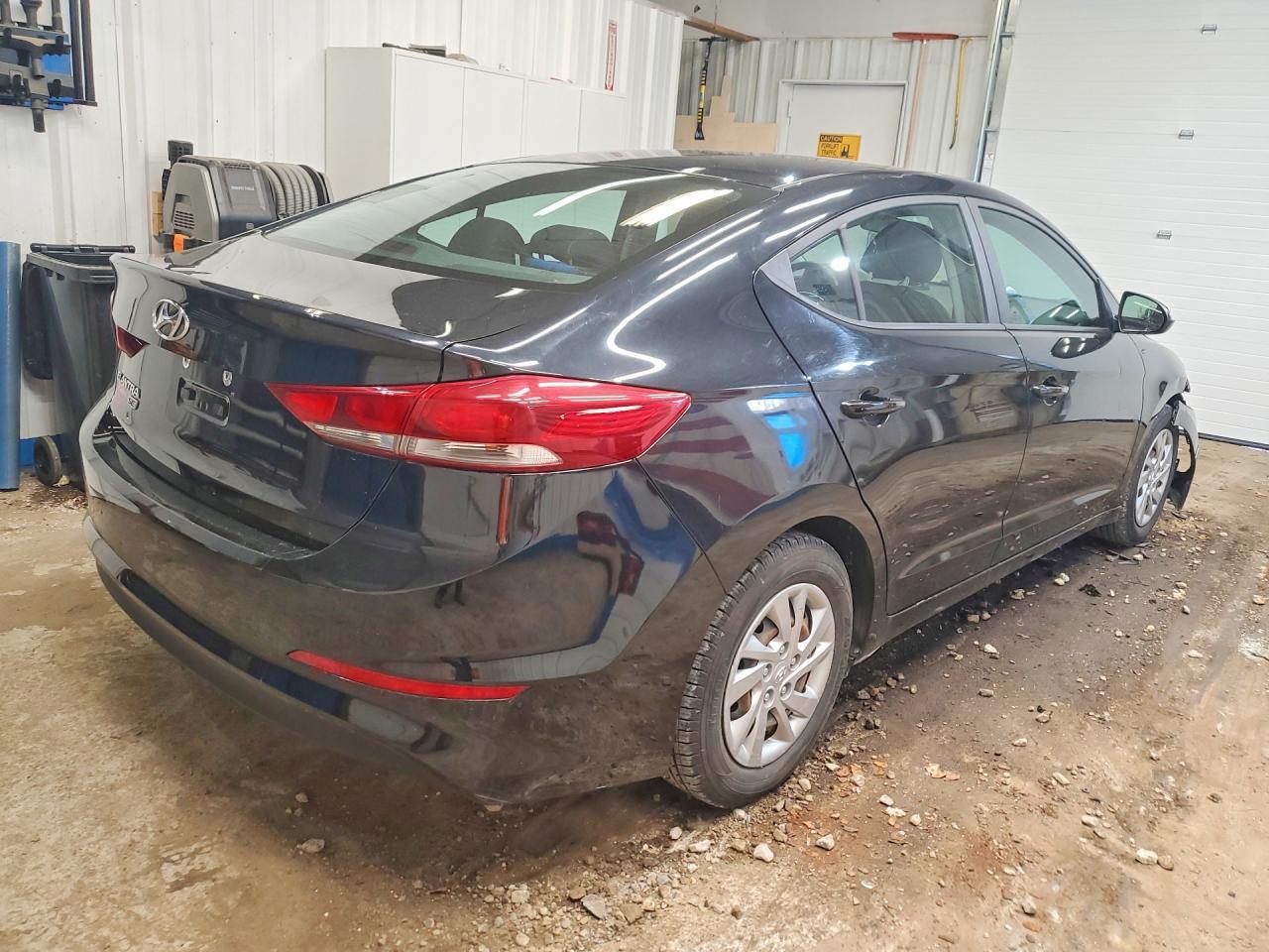 2018 Hyundai Elantra Se - Фото 3