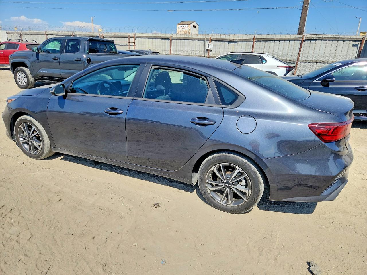 2024 Kia Forte Lxs - Image 2