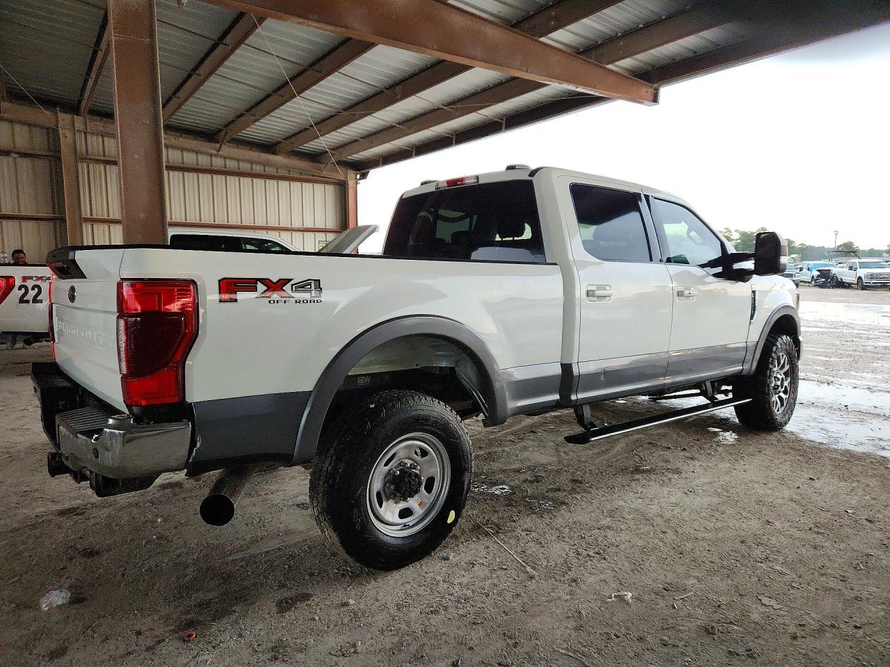 2022 Ford F250 Super Duty - Image 3