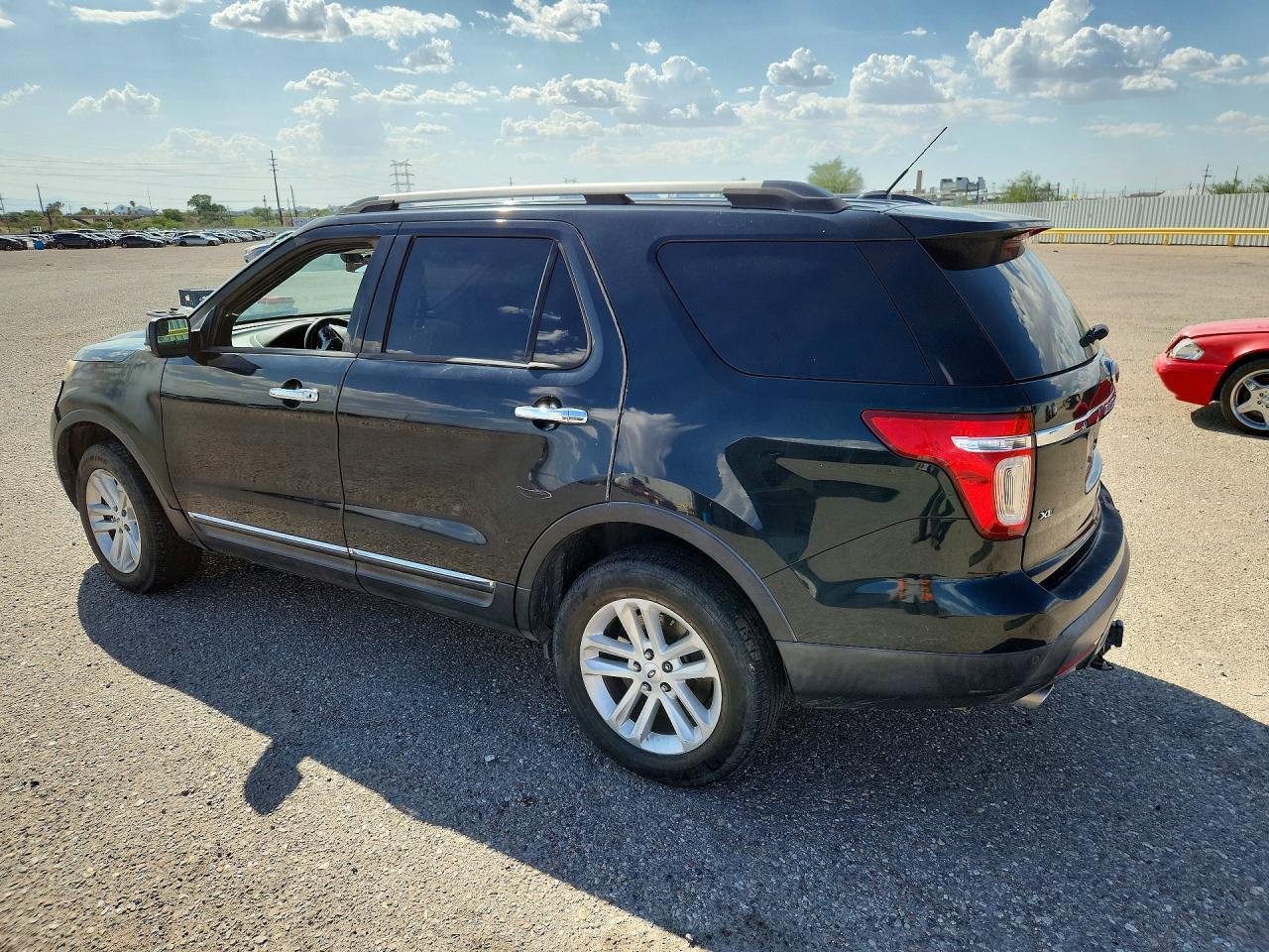 2014 Ford Explorer Xlt - Image 2