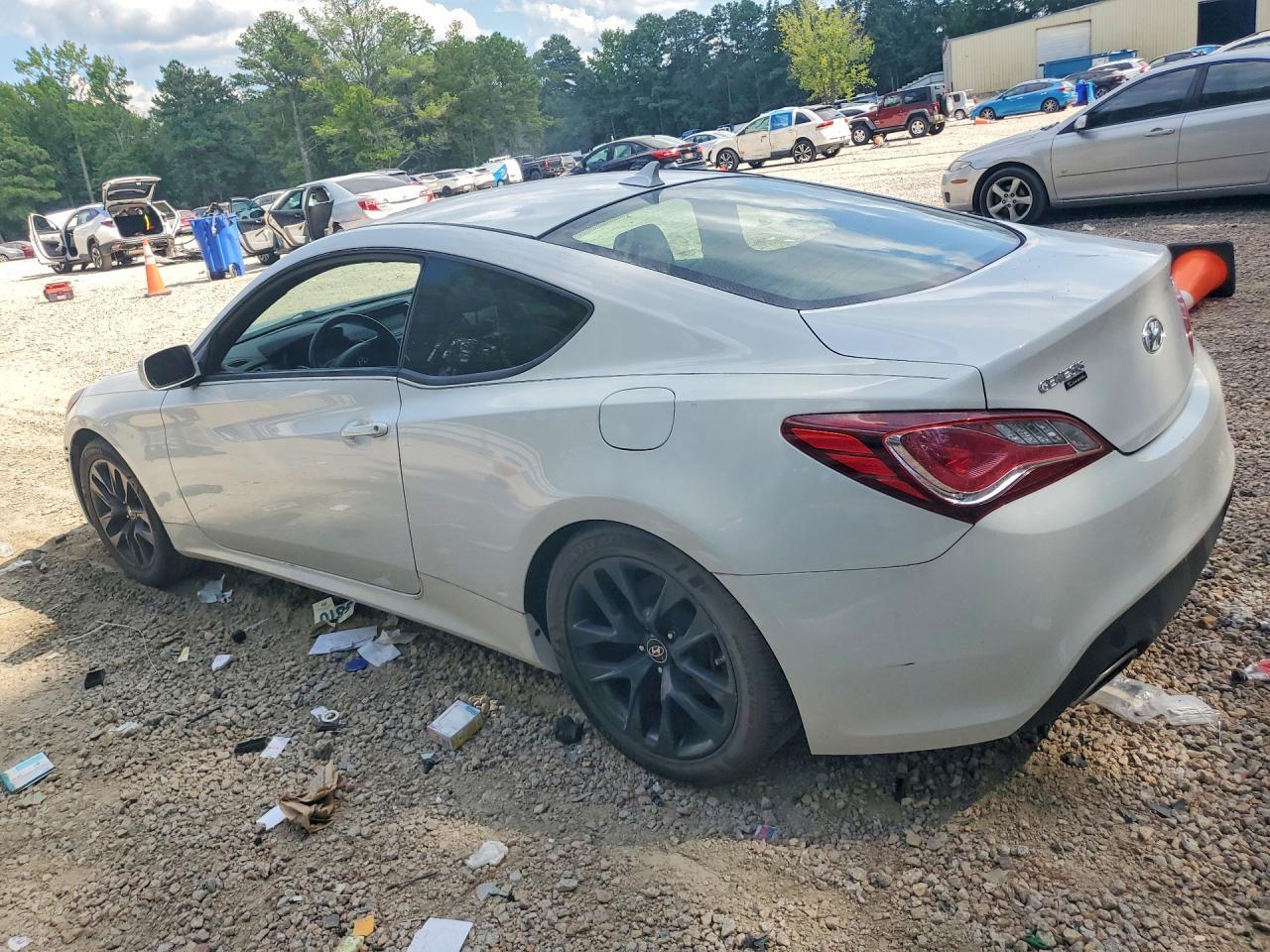 2013 Hyundai Genesis Coupe 2.0T - Image 2