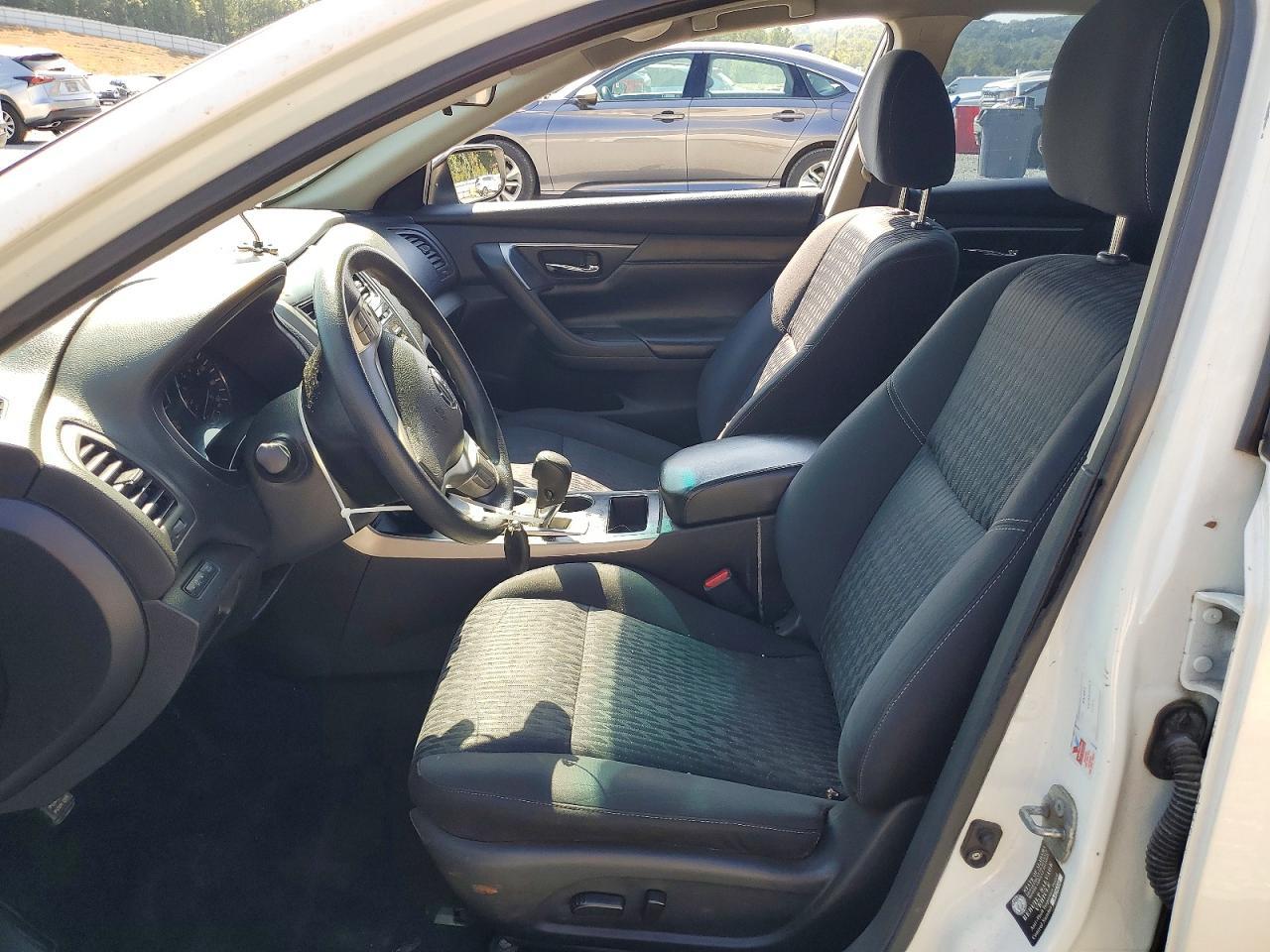 2015 Nissan Altima 2.5 S - Фото 7