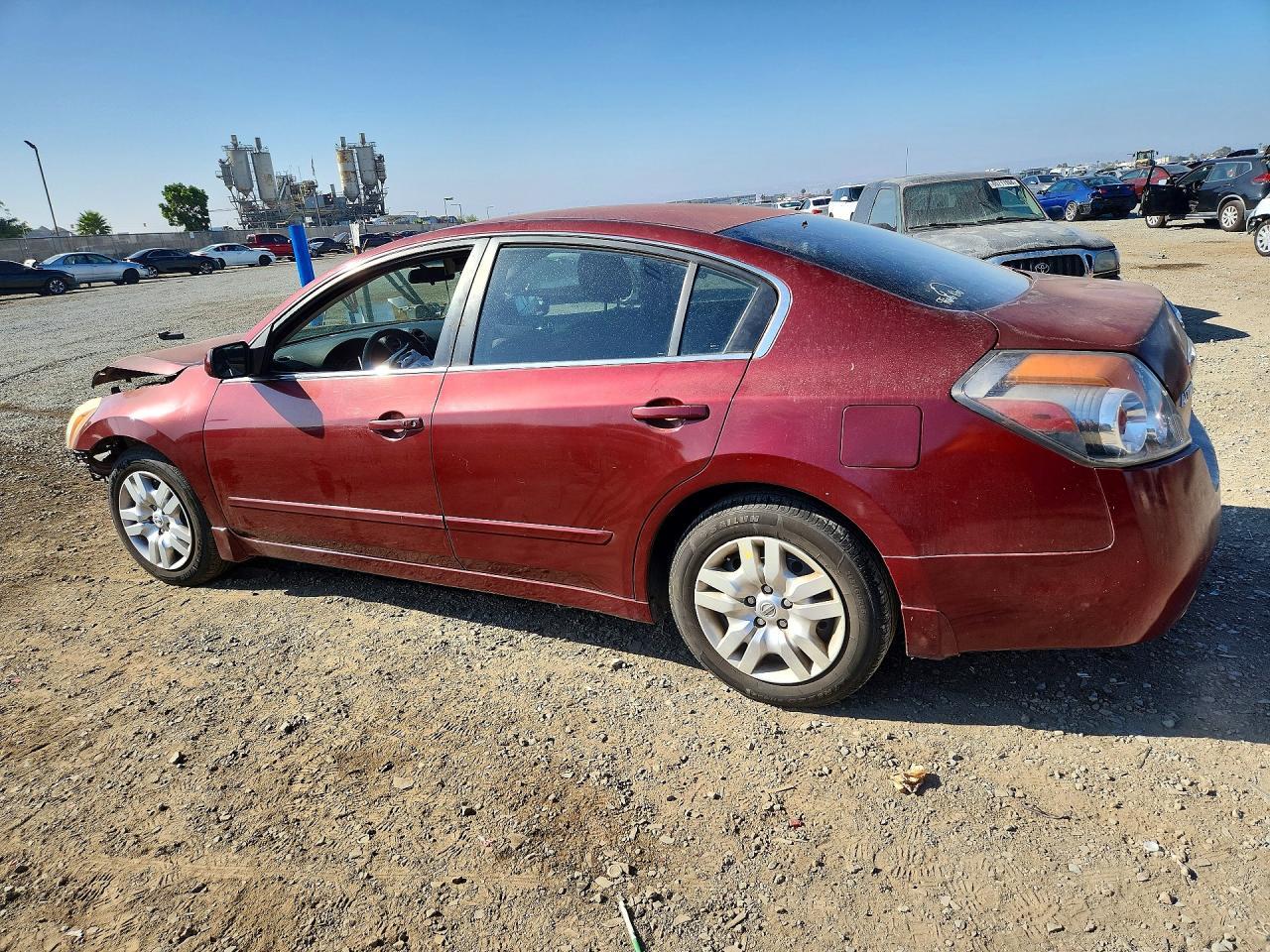 2011 Nissan Altima 2.5 - Фото 2