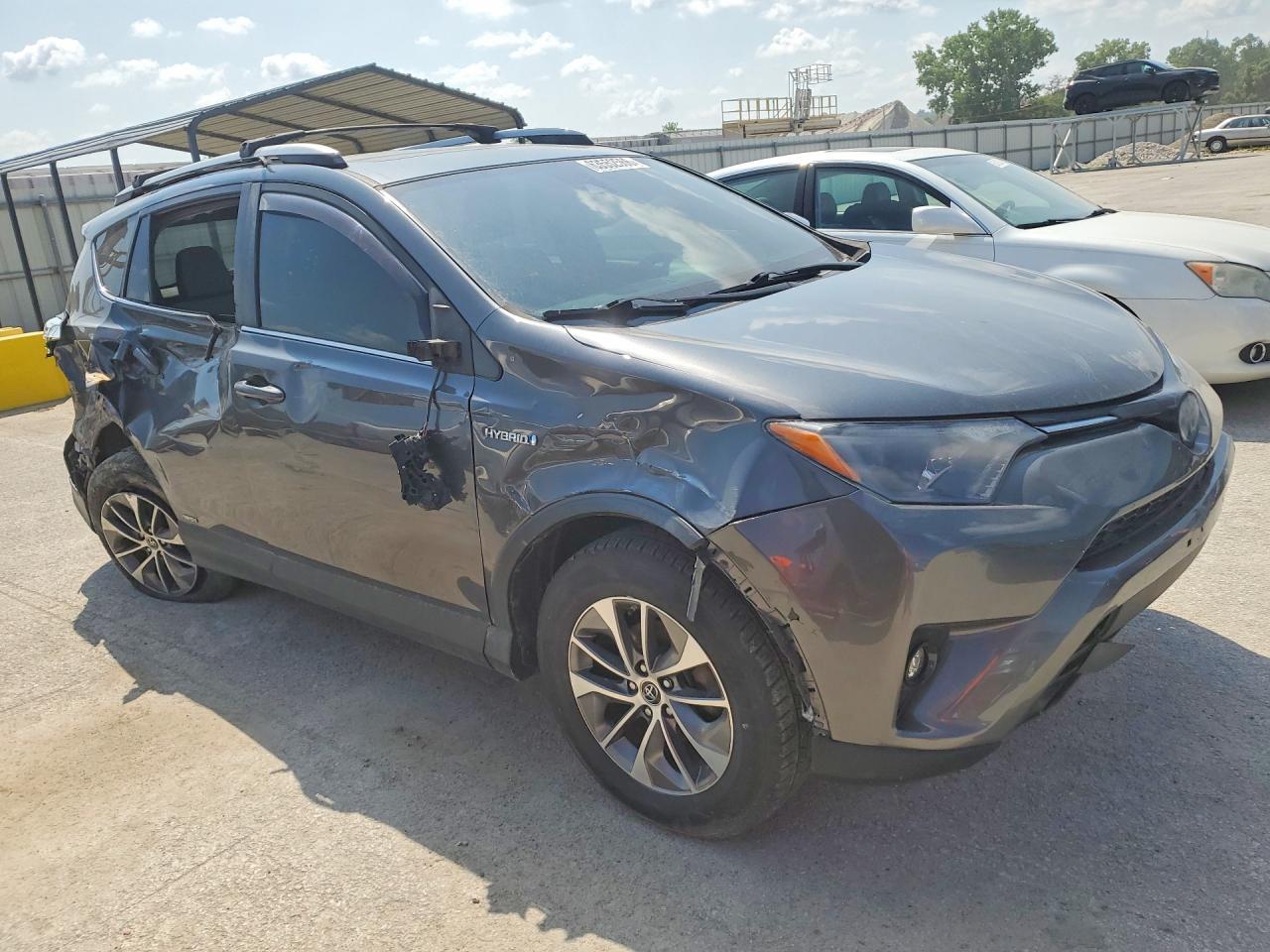 2017 Toyota Rav4 Hybrid Xle - Image 4