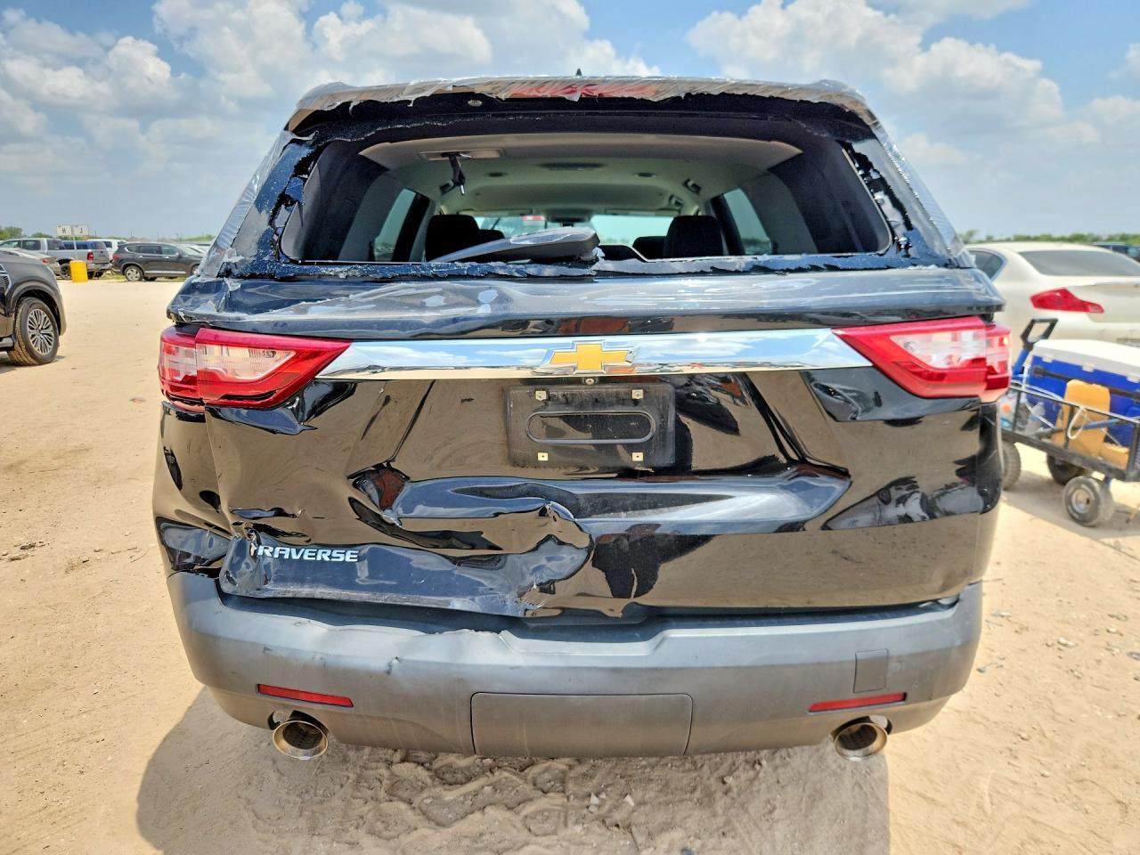 2021 Chevrolet Traverse Ls - Фото 6
