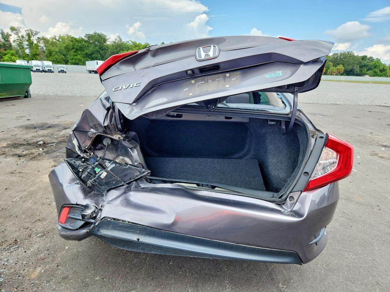 2018 Honda Civic Ex - Image 6