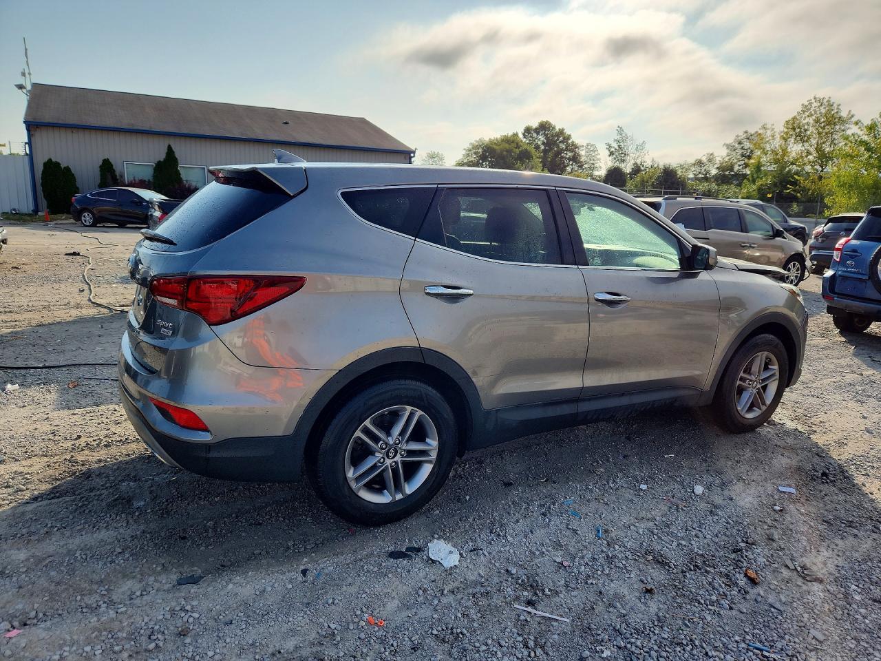 2017 Hyundai Santa Fe Sport 2.4L - Image 3