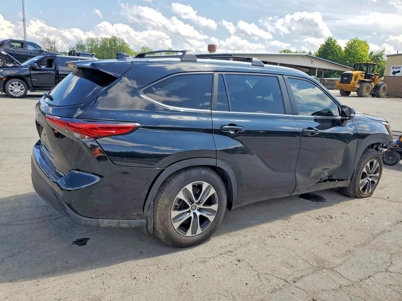 2023 Toyota Highlander Xle - Фото 3