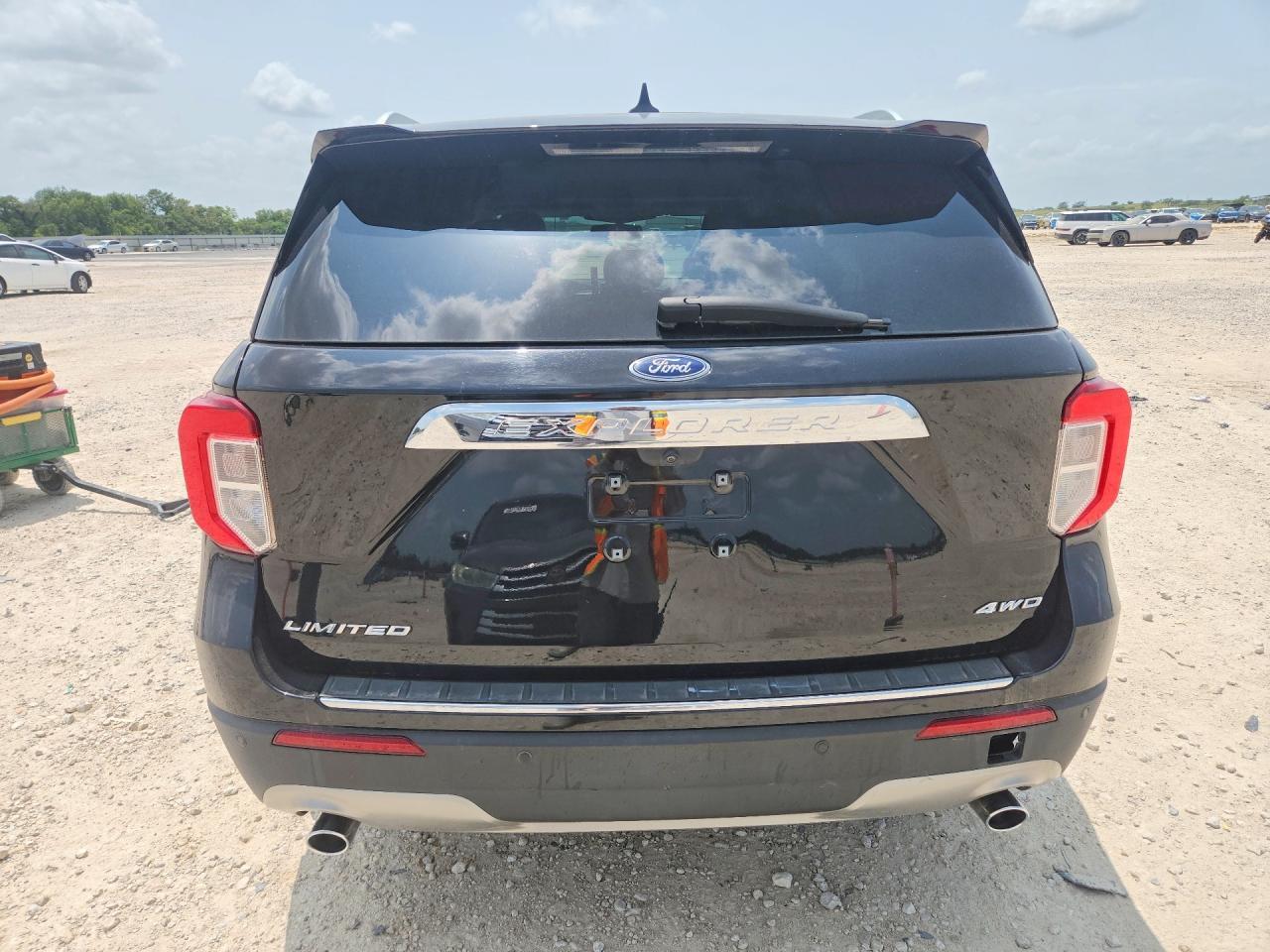 2023 Ford Explorer Limited - Image 6