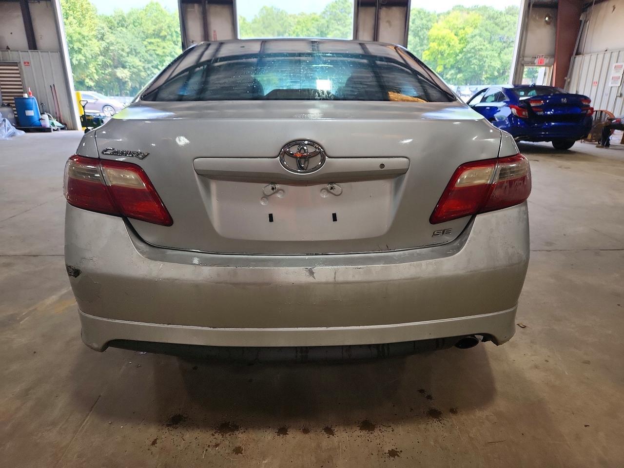 2007 Toyota Camry Se - Image 6