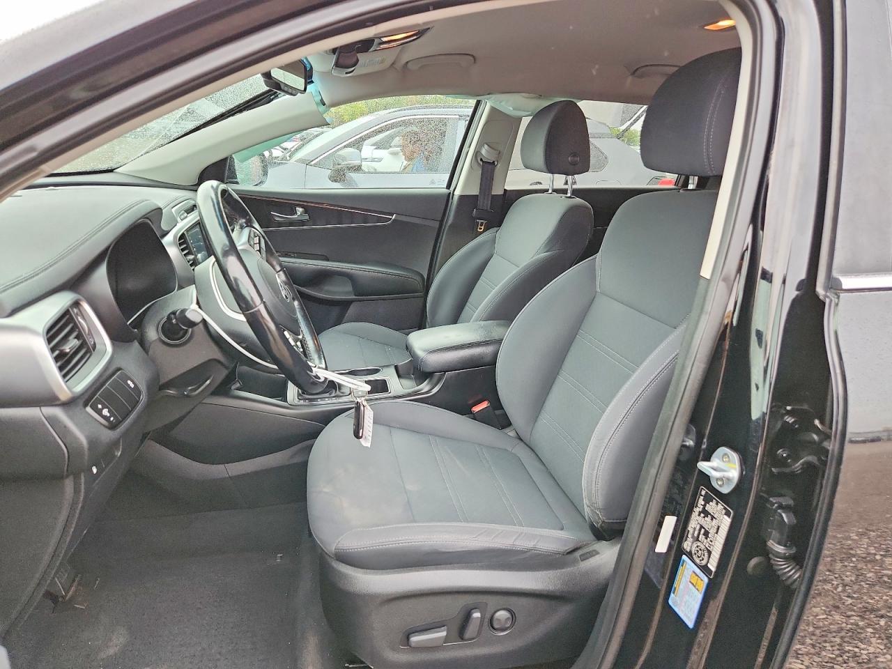 2019 Kia Sorento Lx - Image 7