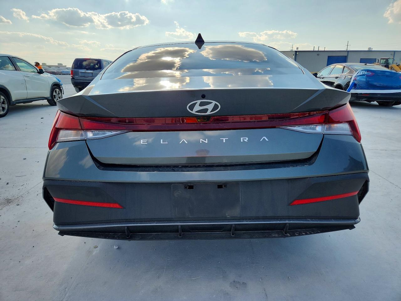 2024 Hyundai Elantra Sel - Фото 6