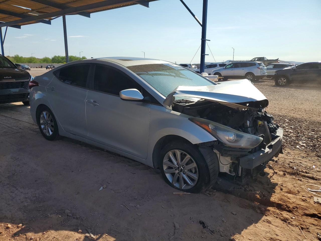 2015 Hyundai Elantra Se - Фото 4