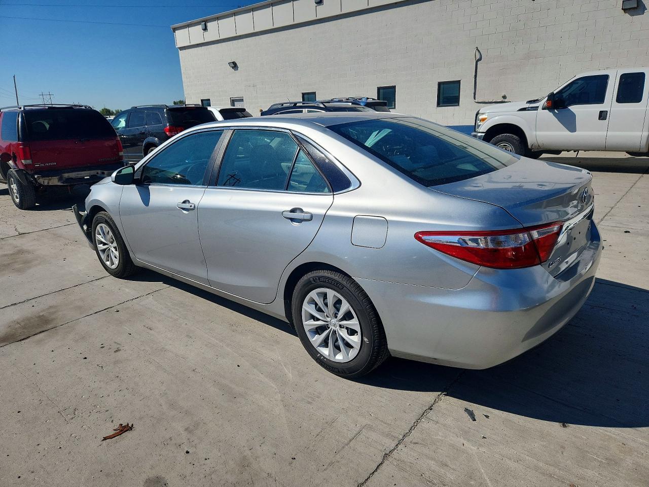 2016 Toyota Camry Le - Image 2