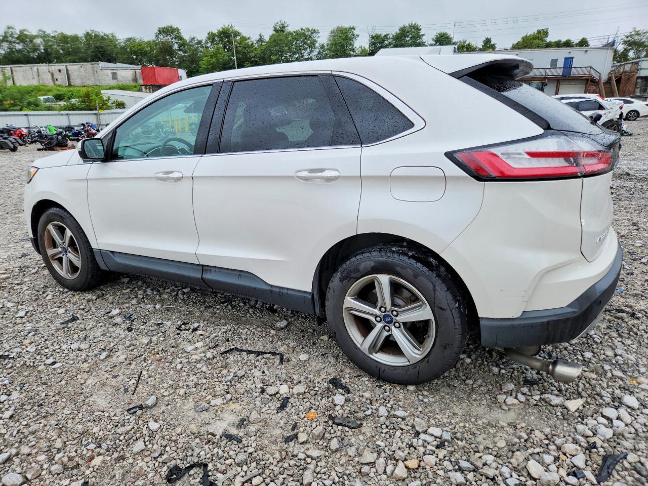 2019 Ford Edge Sel - Фото 2