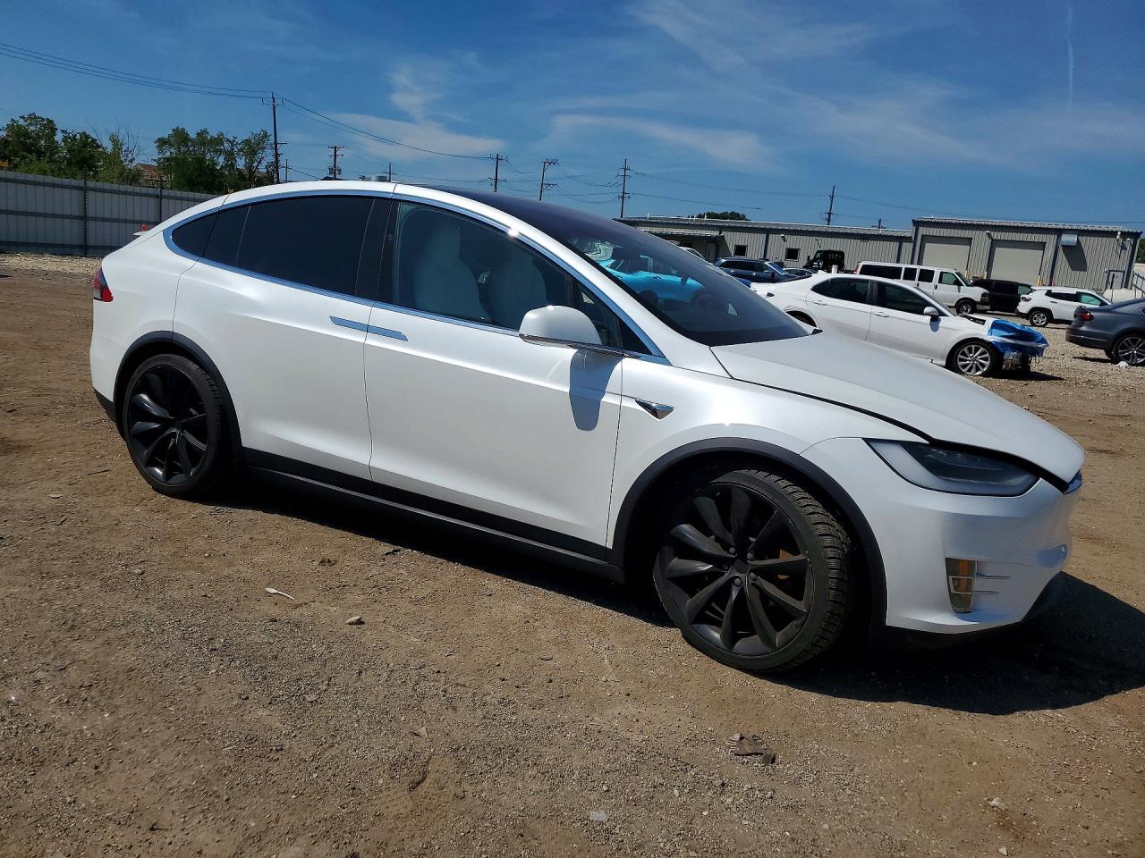 2020 Tesla Model X - Image 4