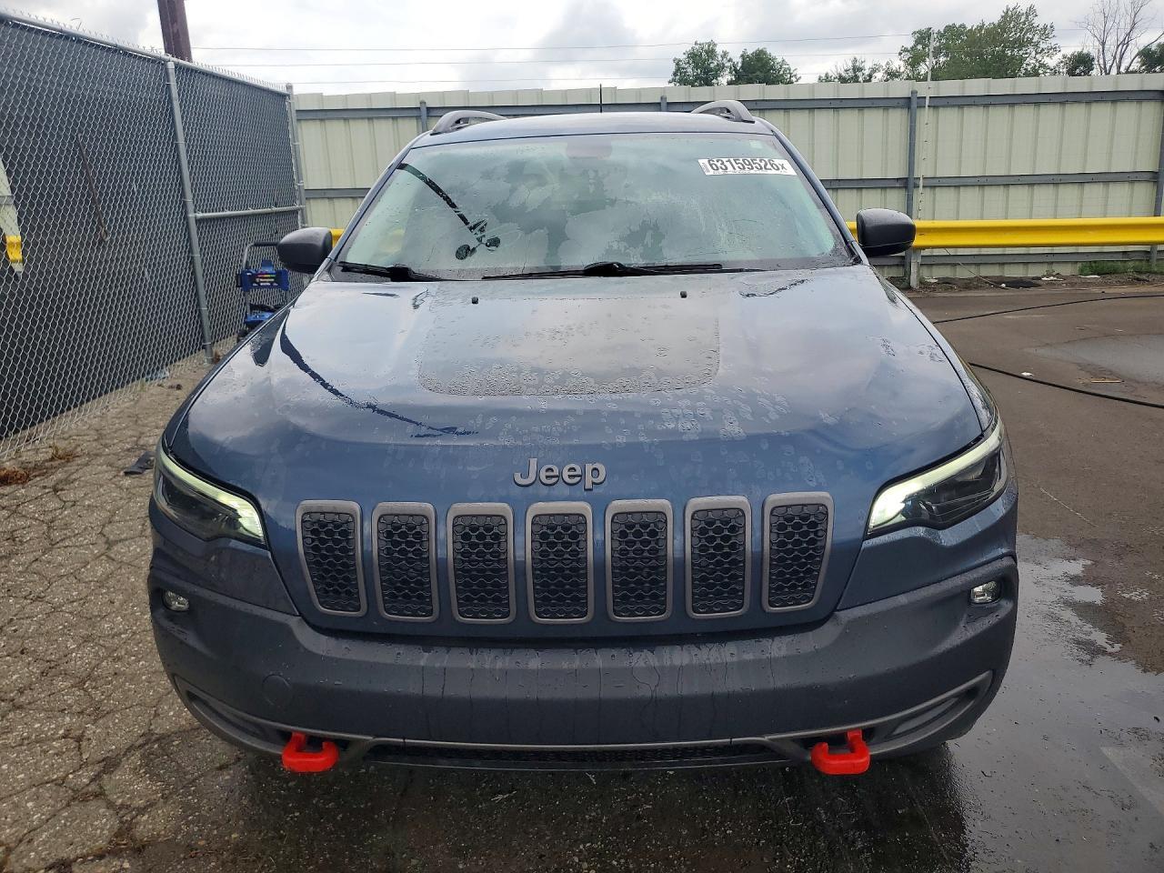 2019 Jeep Cherokee Trailhawk - Image 5