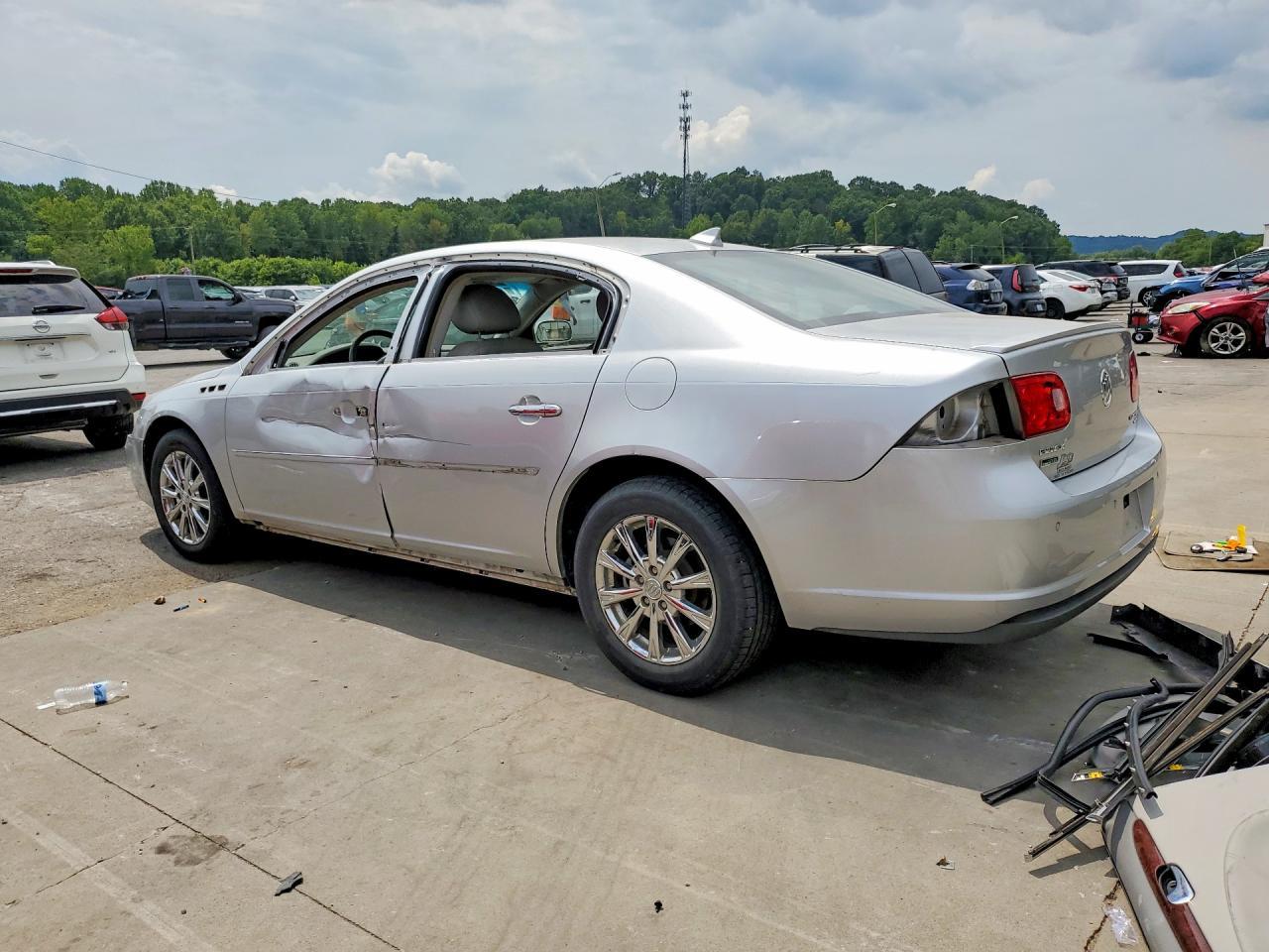 2011 Buick Lucerne Cxl - Фото 2