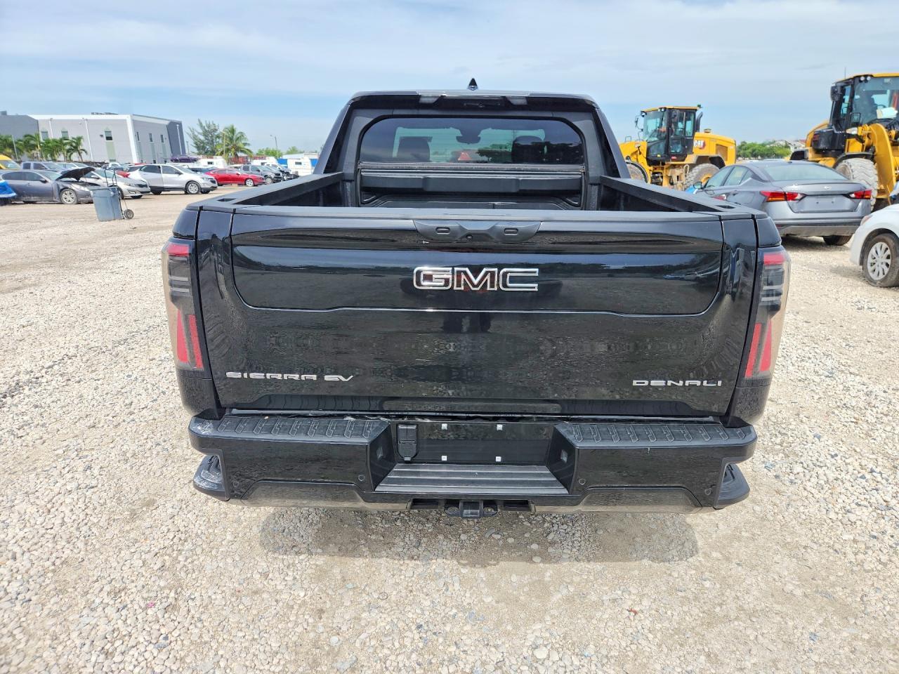2025 GMC Sierra Denali - Фото 6