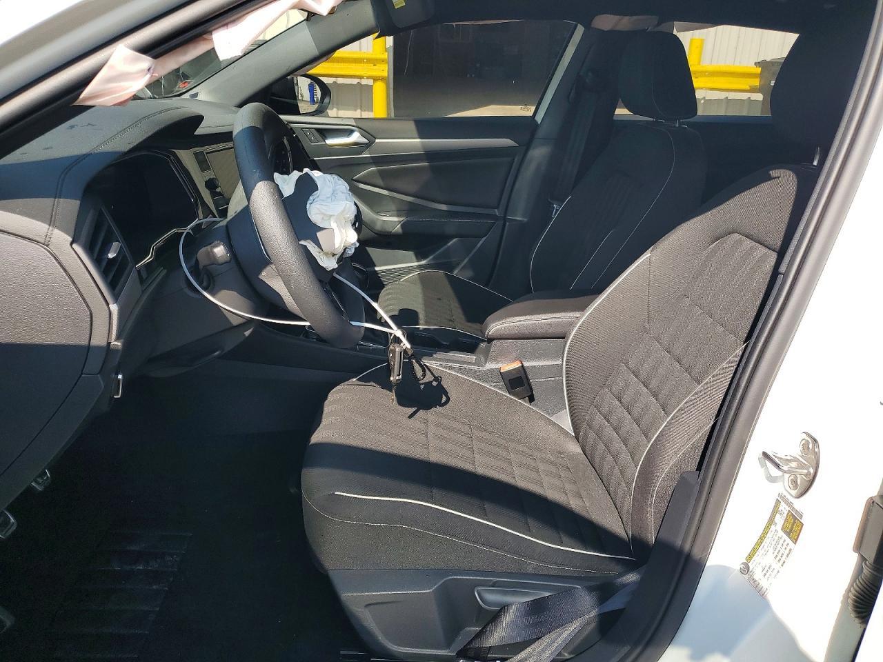 2023 Volkswagen Jetta Sport - Фото 7