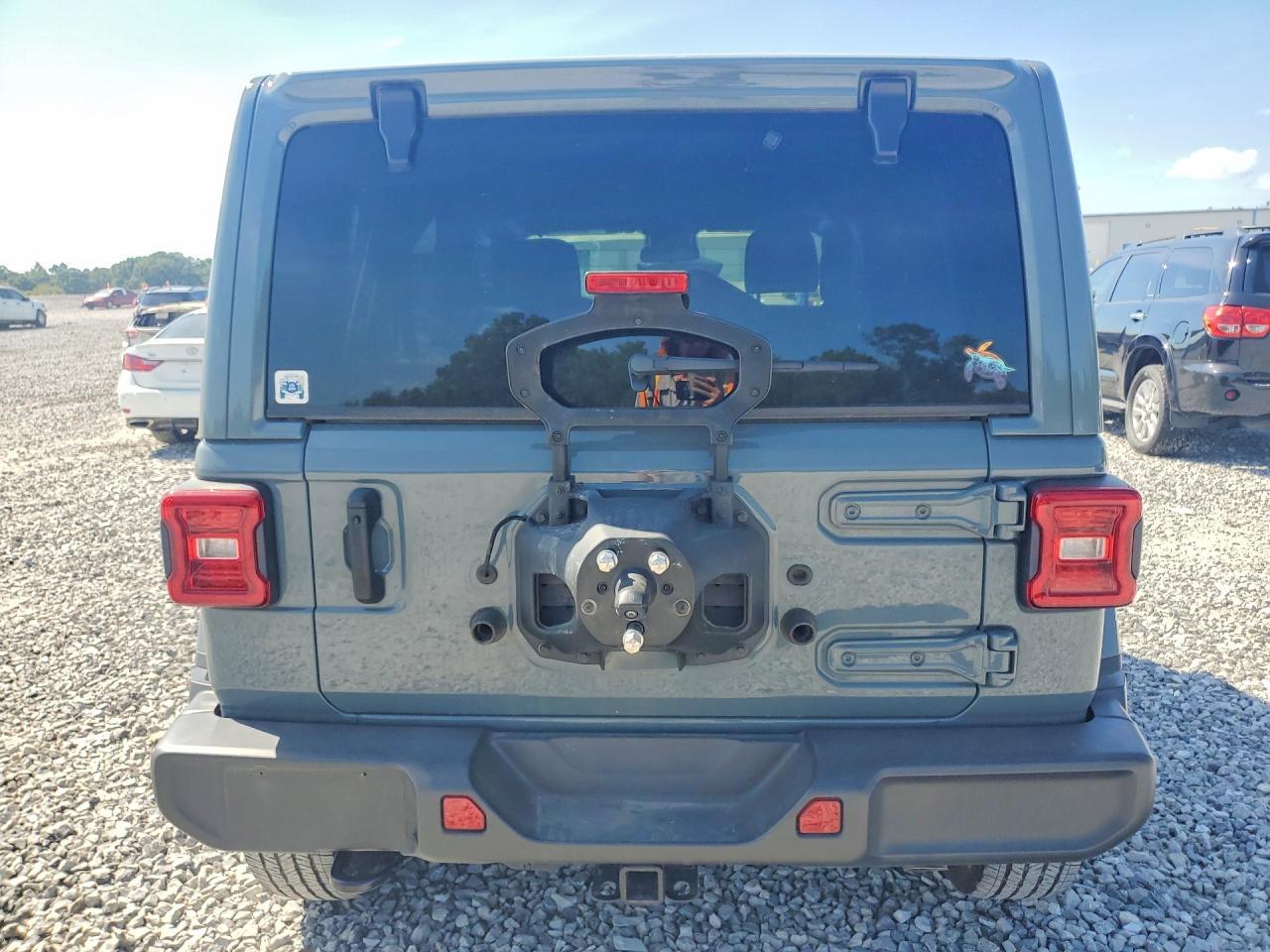 2024 Jeep Wrangler Sahara - Фото 6