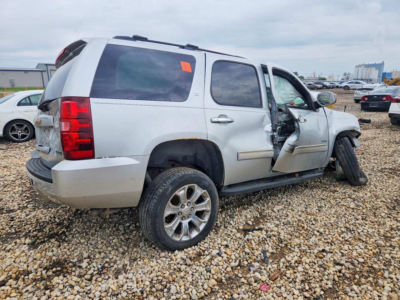 2012 Chevrolet Tahoe K1500 Lt - Image 3
