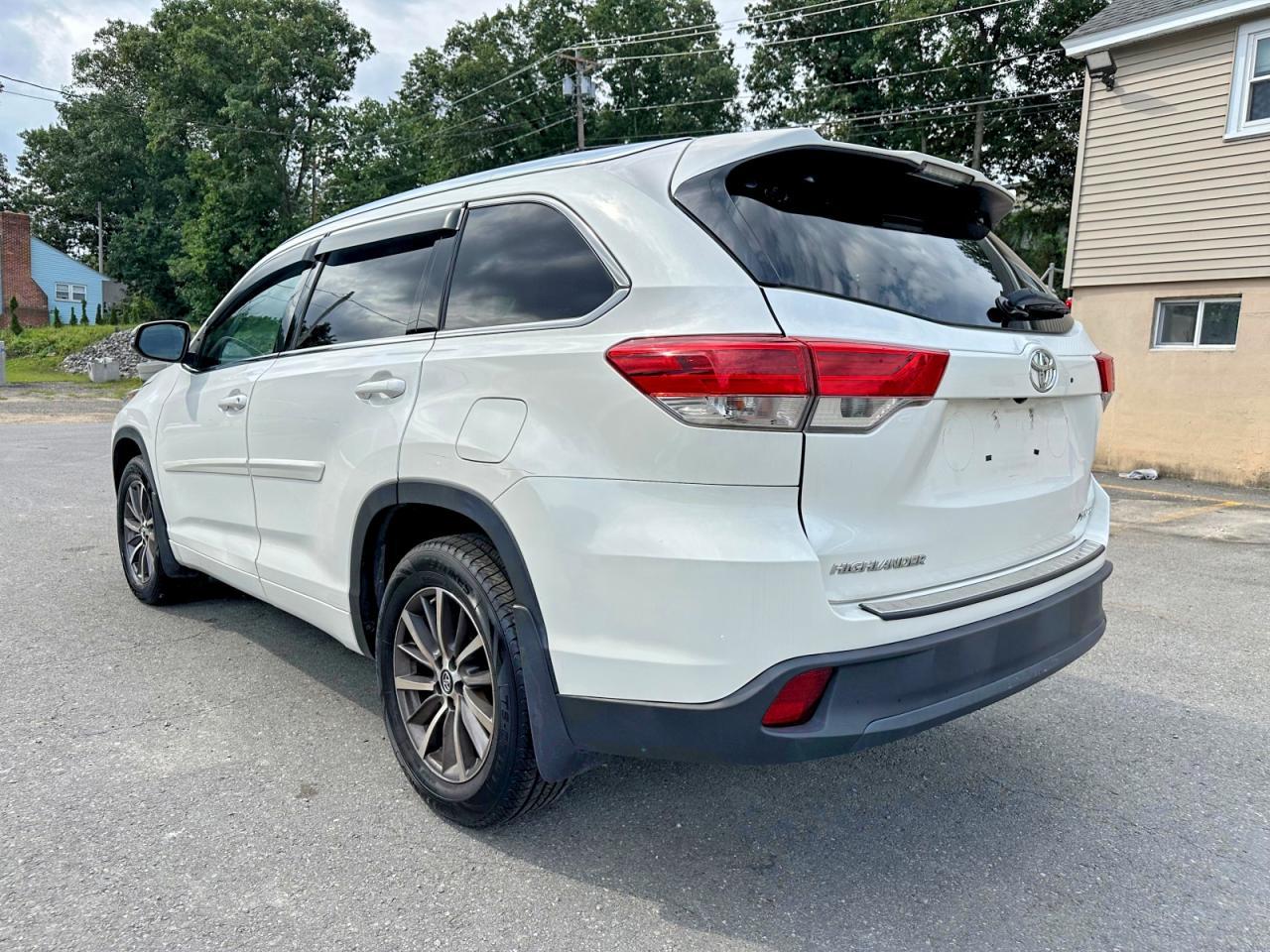 2018 Toyota Highlander Xle - Фото 2