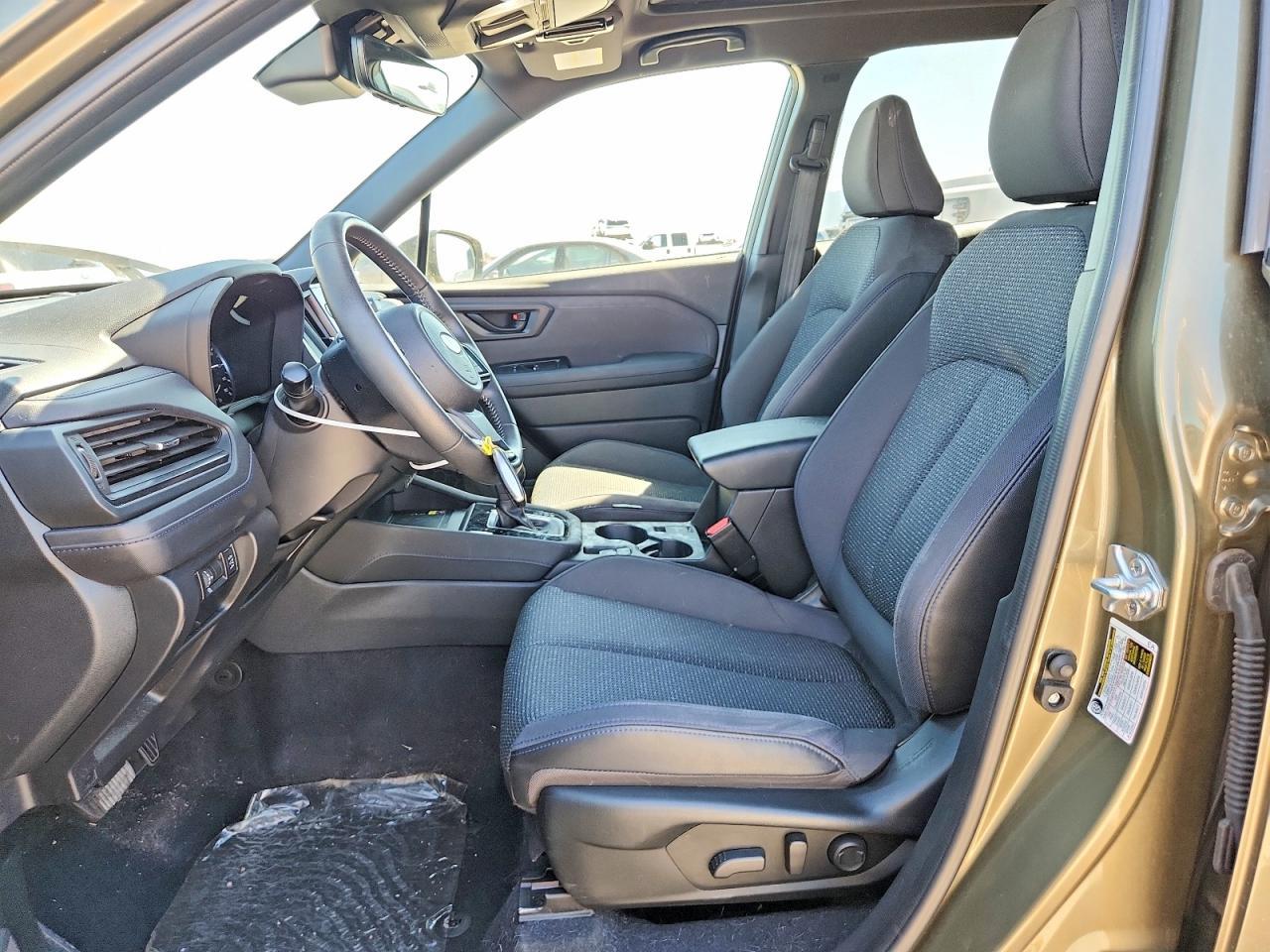 2025 Subaru Forester Premium - Фото 7