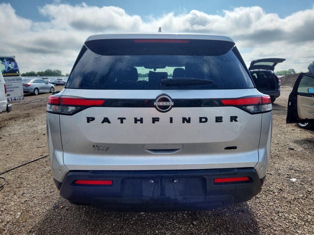 2022 Nissan Pathfinder S - Фото 6