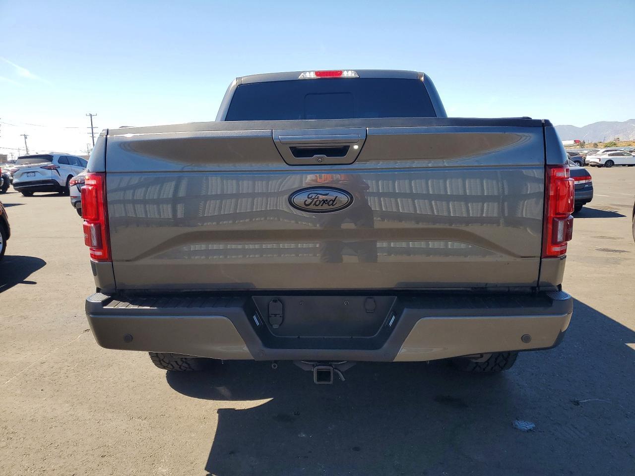 2016 Ford F150 Supercrew - Фото 6
