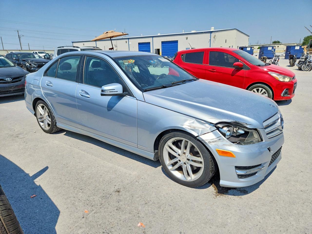 2013 Mercedes-Benz C 300 4Matic - Image 4
