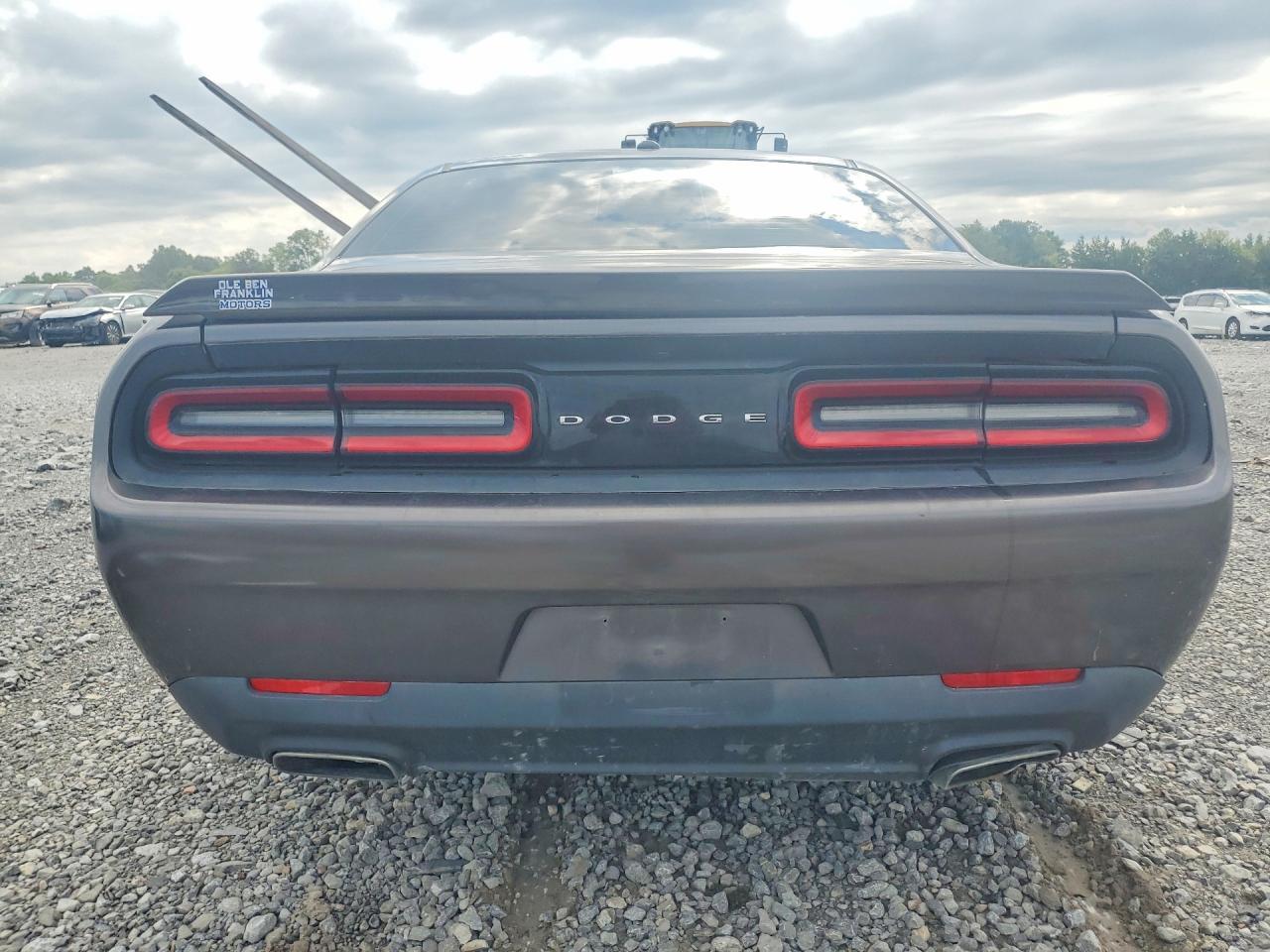 2016 Dodge Challenger Sxt - Image 6