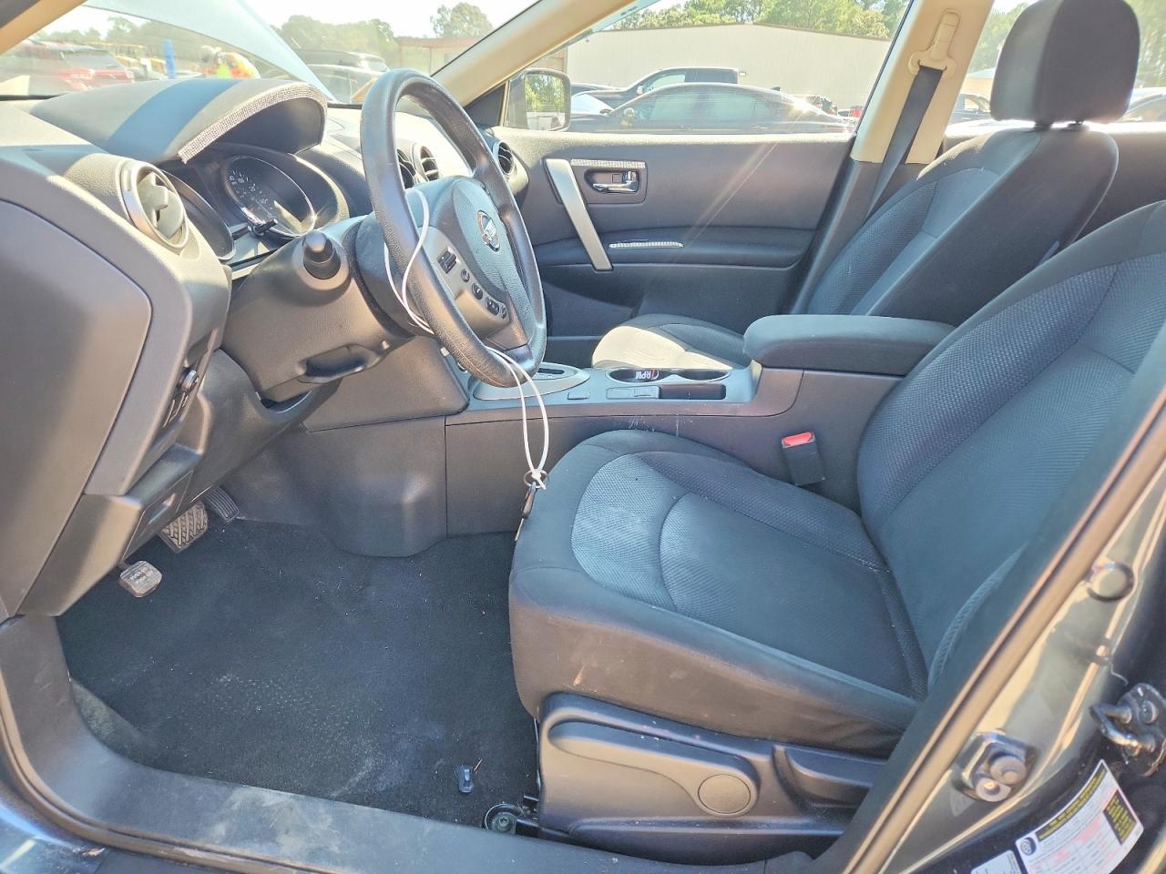 2014 Nissan Rogue Select S - Image 7