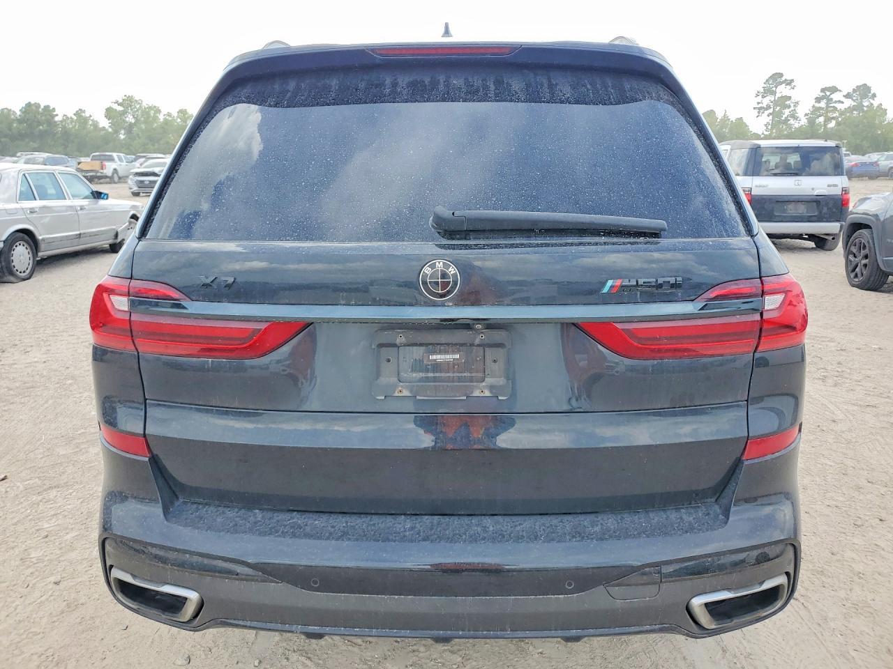 2019 BMW X7 xDrive50I - Image 6